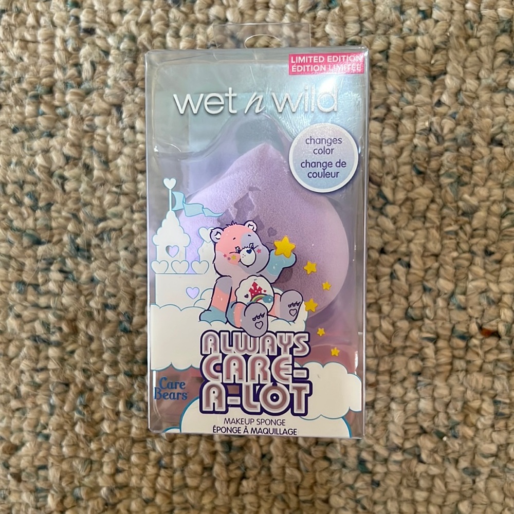 Wet 'n' Wild Care Bears Color-Changing Makeup Sponge, new in box